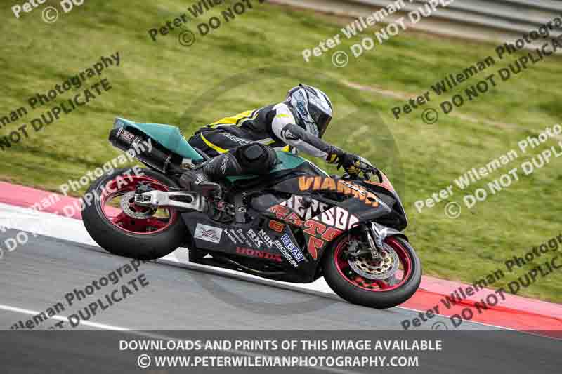 cadwell no limits trackday;cadwell park;cadwell park photographs;cadwell trackday photographs;enduro digital images;event digital images;eventdigitalimages;navarra;no limits trackdays;peter wileman photography;racing digital images;trackday digital images;trackday photos